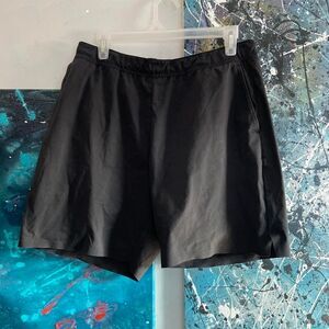 Uniqlo Men's Black Shorts
